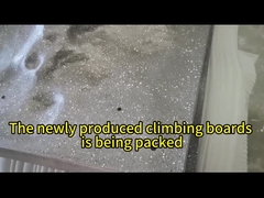 Résine en bois en acier s'élevante d'intérieur ISO9001 ISO14001 de mur de roche adulte d'amusement